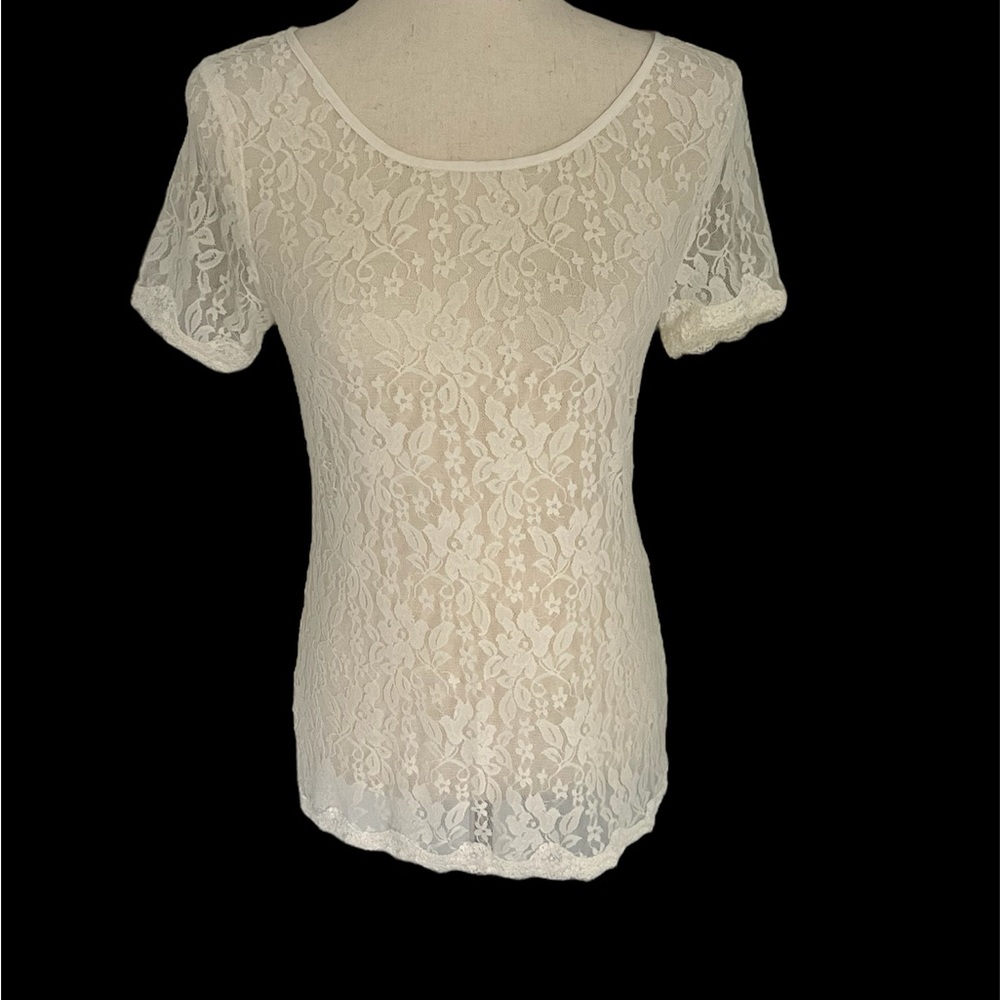 Express Cream Lace short sleeve blouse Size small Y2K vibes